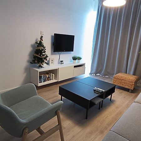 Sunorama Waterfront Apartment Larnaca Exterior foto